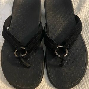 Vionic tide aloe size 10 Black Sandals with Silver Accents womens